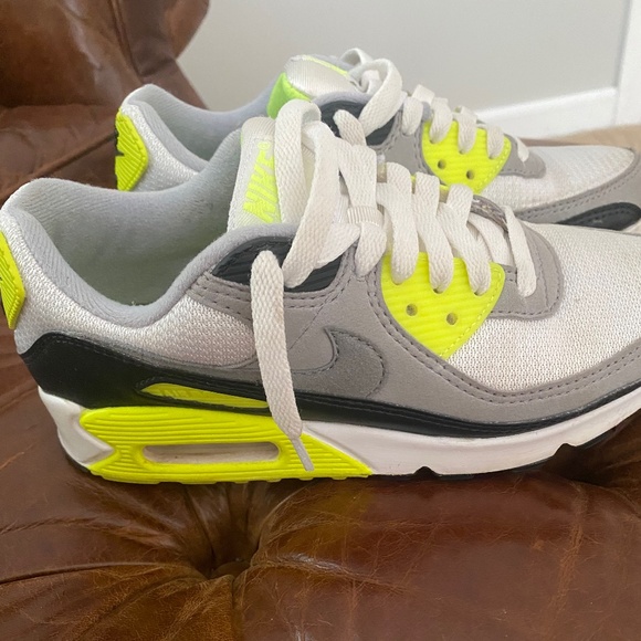 Nike Air Max - Picture 1 of 4